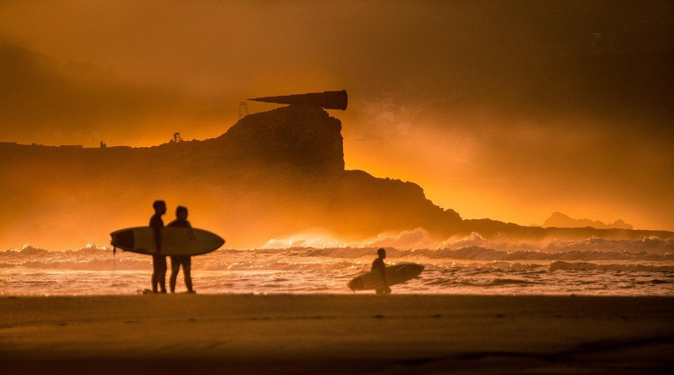 Wave Warriors: The Legends Shaping Portugal’s Surfing Scene